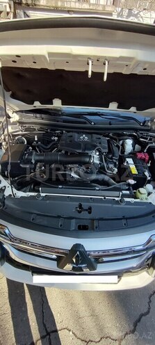 Mitsubishi Pajero Sport 2018, 20,549 km - 3.0 l - Bakı