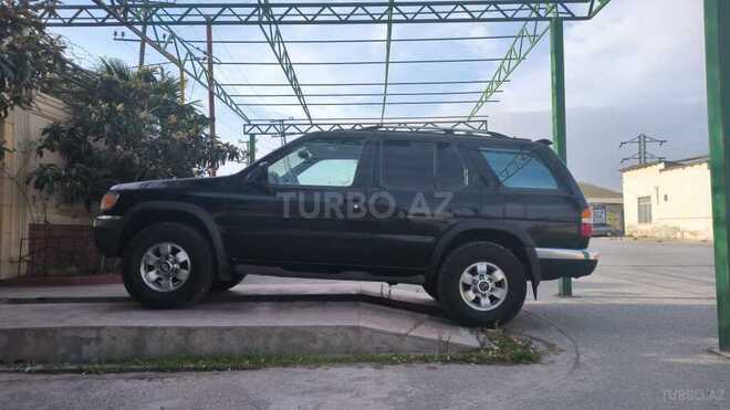Nissan Pathfinder 1999, 237,045 km - 3.5 l - Bakı
