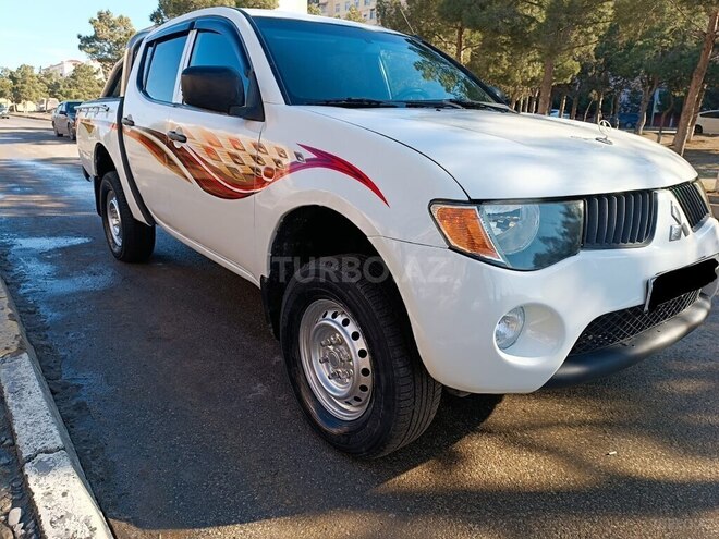 Mitsubishi L200 2008, 370,000 km - 2.5 l - Bakı
