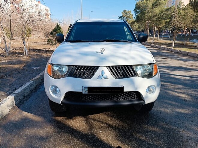 Mitsubishi L200 2008, 370,000 km - 2.5 l - Bakı