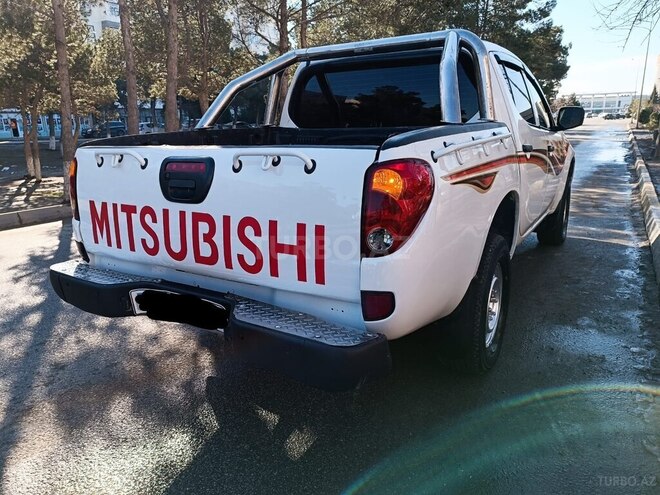 Mitsubishi L200 2008, 370,000 km - 2.5 l - Bakı