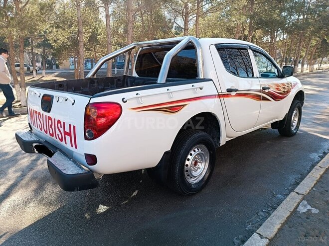 Mitsubishi L200 2008, 370,000 km - 2.5 l - Bakı