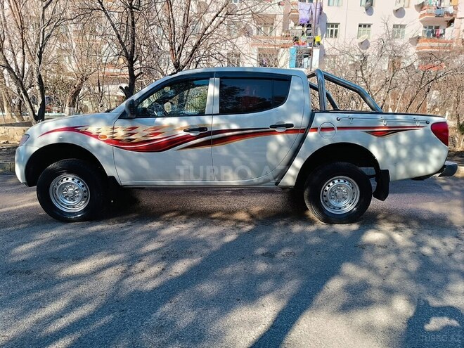 Mitsubishi L200 2008, 370,000 km - 2.5 l - Bakı