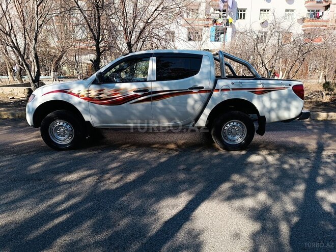 Mitsubishi L200 2008, 370,000 km - 2.5 l - Bakı