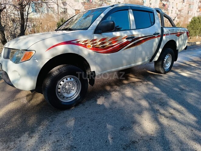 Mitsubishi L200 2008, 370,000 km - 2.5 l - Bakı