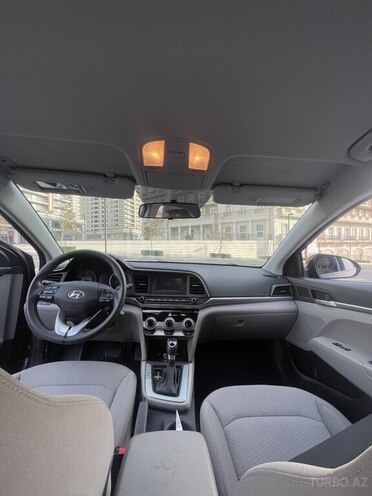 Hyundai Elantra 2018, 133,576 km - 2.0 l - Bakı