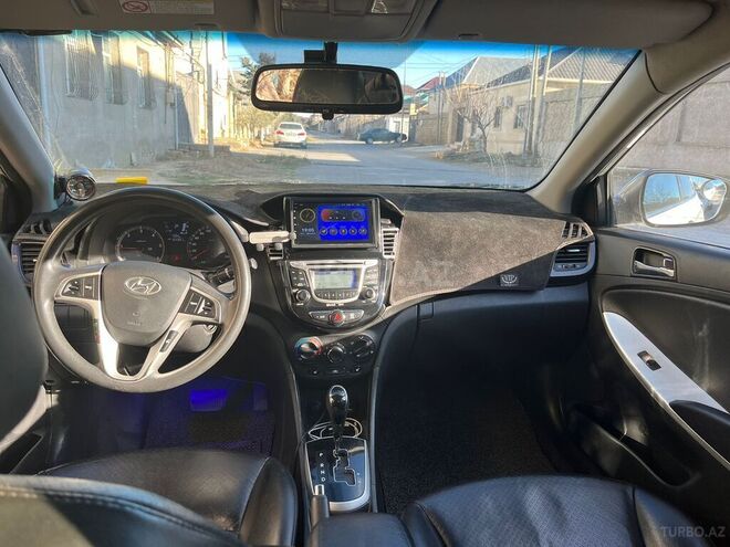Hyundai Accent 2011, 157,573 km - 1.6 л - Sumqayıt