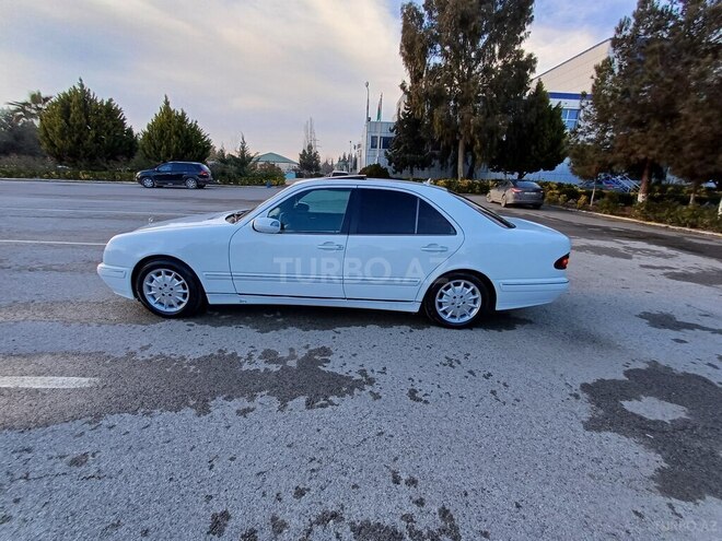 Mercedes E 270 2000, 640,730 km - 2.7 l - Sabirabad