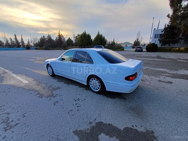 Mercedes E 270 2000, 640,730 km - 2.7 l - Sabirabad