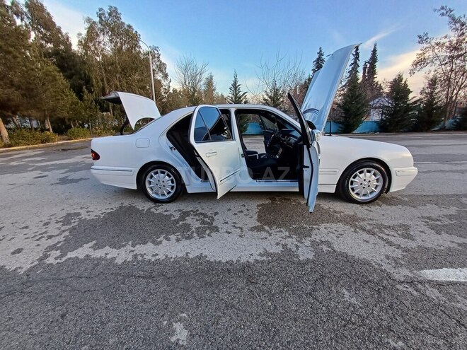 Mercedes E 270 2000, 640,730 km - 2.7 l - Sabirabad