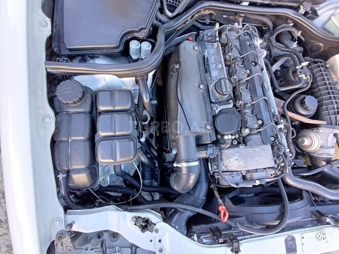 Mercedes E 270 2000, 640,730 km - 2.7 l - Sabirabad