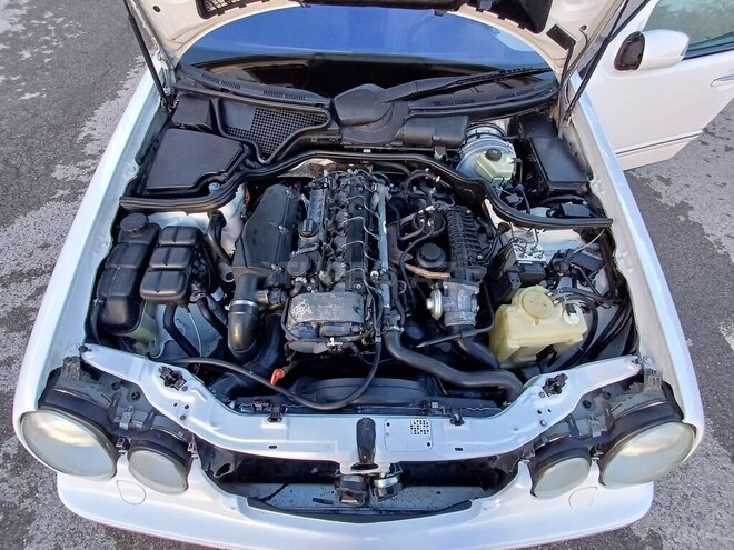 Mercedes E 270 2000, 640,730 km - 2.7 l - Sabirabad