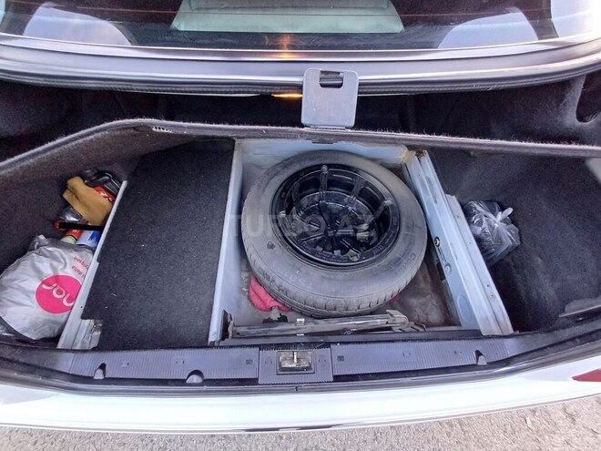 Mercedes E 270 2000, 640,730 km - 2.7 l - Sabirabad