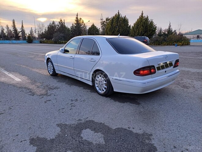 Mercedes E 270 2000, 640,730 km - 2.7 l - Sabirabad