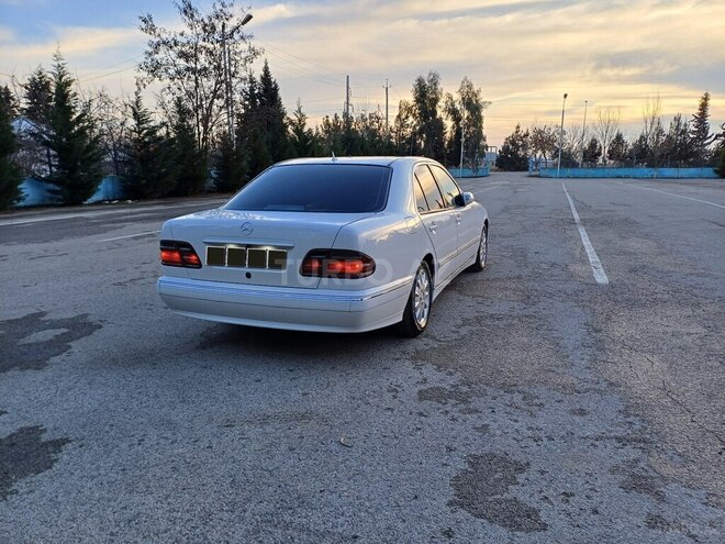 Mercedes E 270 2000, 640,730 km - 2.7 l - Sabirabad
