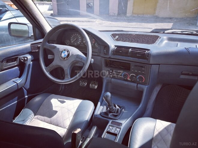 BMW 525 1989, 299,169 km - 2.5 l - Bakı
