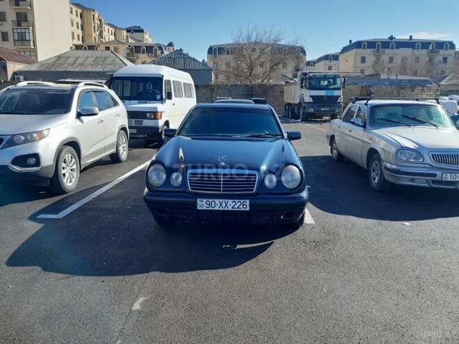 Mercedes E 230 1996, 390,000 km - 2.3 л - Xırdalan