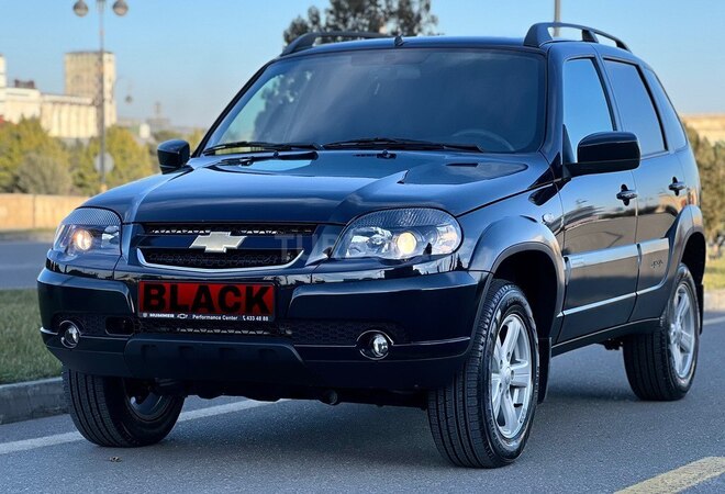 Chevrolet Niva 2018, 9,900 km - 1.7 л - Bakı