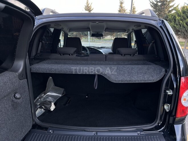Chevrolet Niva 2018, 9,900 km - 1.7 л - Bakı