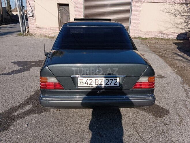 Mercedes E 200 1994, 250,000 km - 2.0 l - Bakı