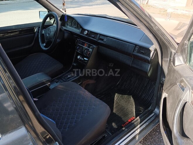 Mercedes E 200 1994, 250,000 km - 2.0 l - Bakı