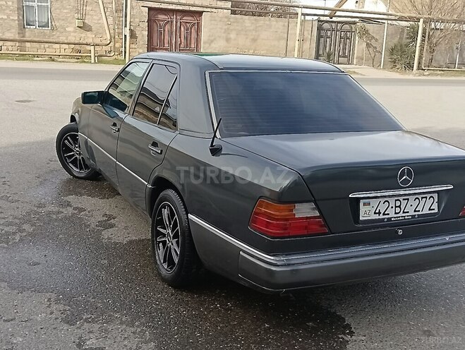 Mercedes E 200 1994, 250,000 km - 2.0 l - Bakı
