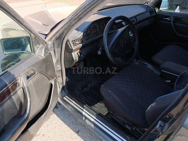 Mercedes E 200 1994, 250,000 km - 2.0 l - Bakı