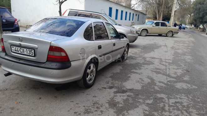 Opel Vectra 1997, 100,000 km - 1.6 l - Sumqayıt