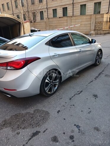 Hyundai Elantra 2015, 135,000 km - 2.0 l - Bakı