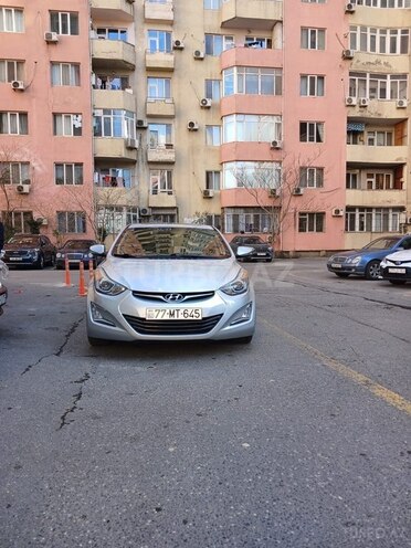 Hyundai Elantra 2015, 135,000 km - 2.0 l - Bakı