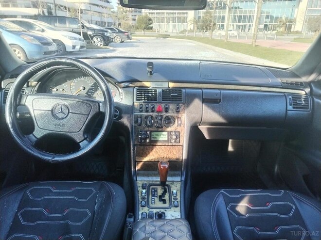Mercedes E 240 1998, 399,400 km - 2.4 l - Bakı