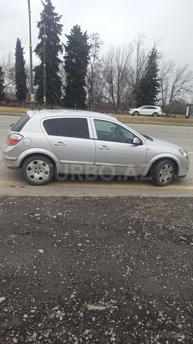 Opel Astra 2004, 346,150 km - 1.7 л - Qəbələ
