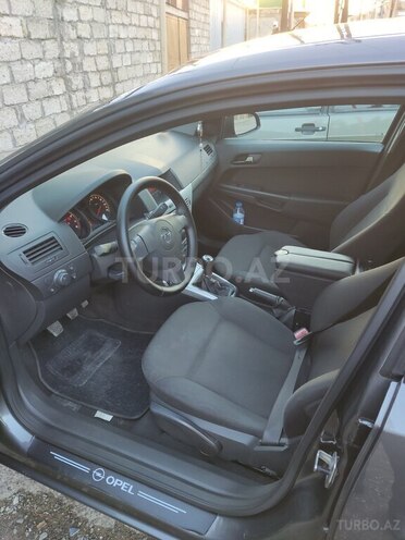 Opel Astra 2009, 214,000 km - 1.4 l - Bakı