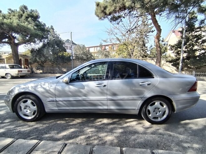 Mercedes C 240 2000, 275,000 km - 2.4 l - Bakı