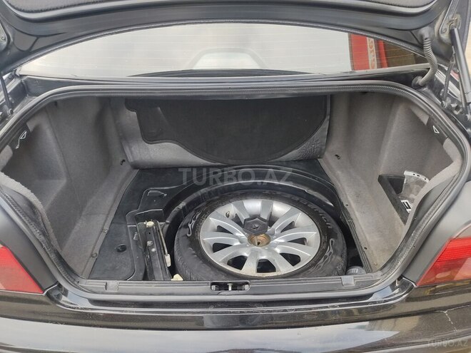 BMW 525 2000, 325,000 km - 2.5 l - Bakı