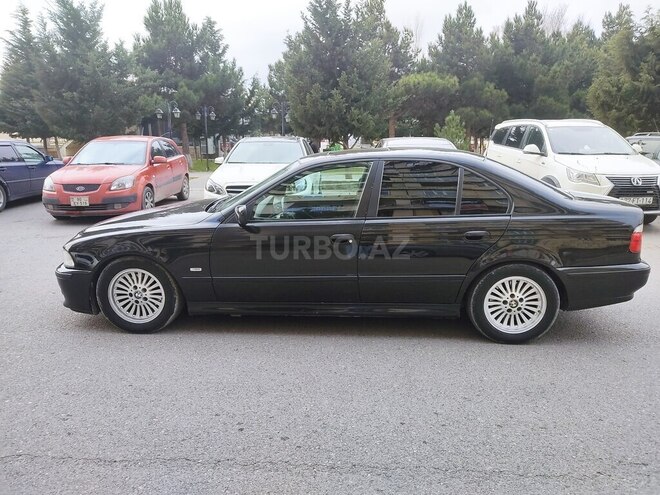 BMW 525 2000, 325,000 km - 2.5 l - Bakı