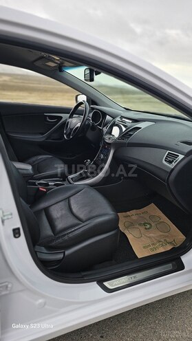 Hyundai Elantra 2015, 138,000 km - 1.6 l - Bakı
