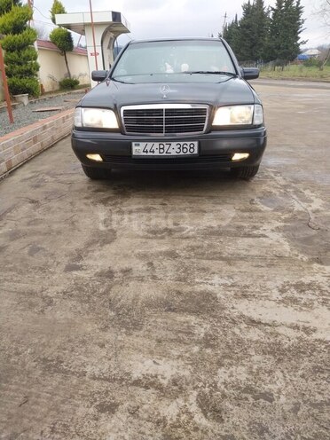 Mercedes C 180 1993, 390,000 km - 1.8 l - Astara