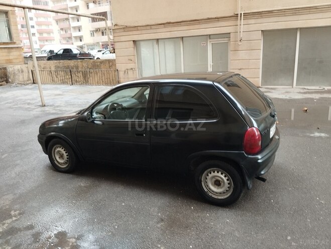 Opel Corsa 1994, 657,330 km - 1.4 l - Bakı
