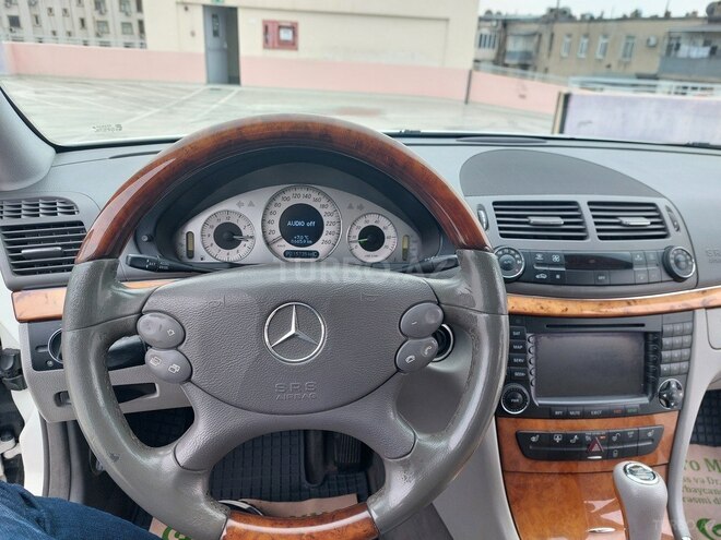 Mercedes E 350 2007, 215,000 km - 3.5 l - Bakı