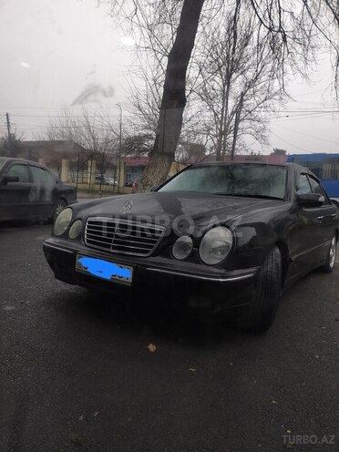 Mercedes E 270 2000, 370,000 km - 2.7 l - Göyçay