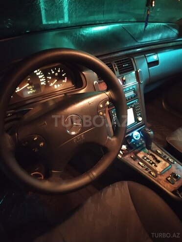 Mercedes E 270 2000, 370,000 km - 2.7 l - Göyçay