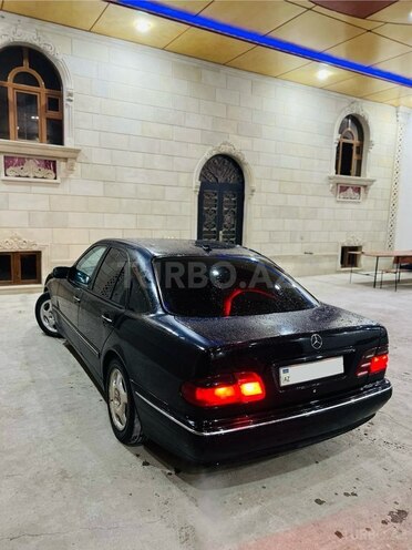 Mercedes E 240 2000, 157,000 km - 2.4 l - Şəmkir