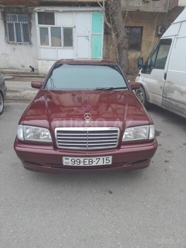 Mercedes C 220 1999, 326,000 km - 2.2 l - Bakı