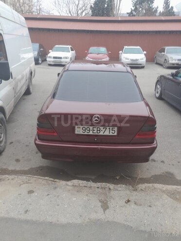 Mercedes C 220 1999, 326,000 km - 2.2 l - Bakı