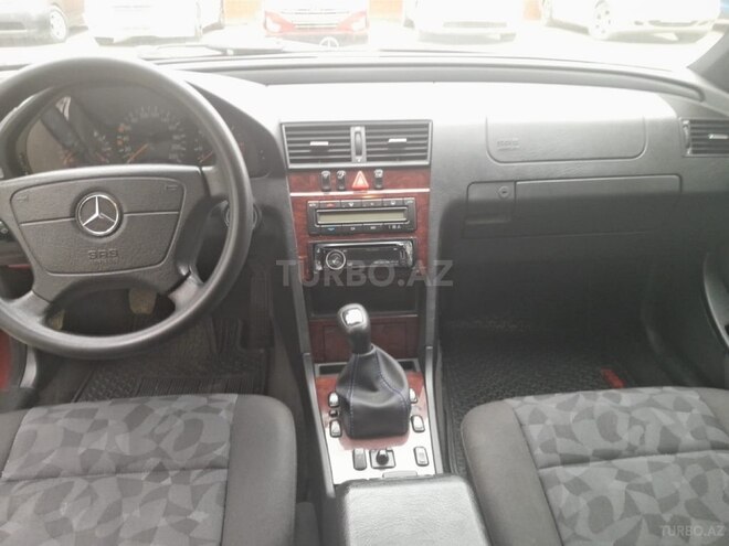 Mercedes C 220 1999, 326,000 km - 2.2 l - Bakı