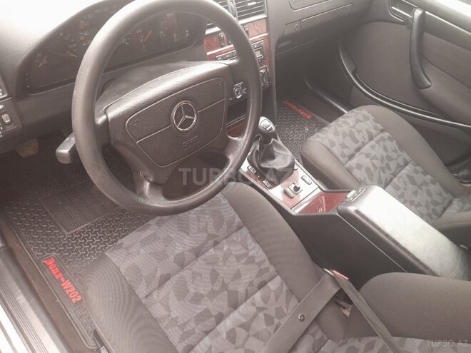 Mercedes C 220 1999, 326,000 km - 2.2 l - Bakı