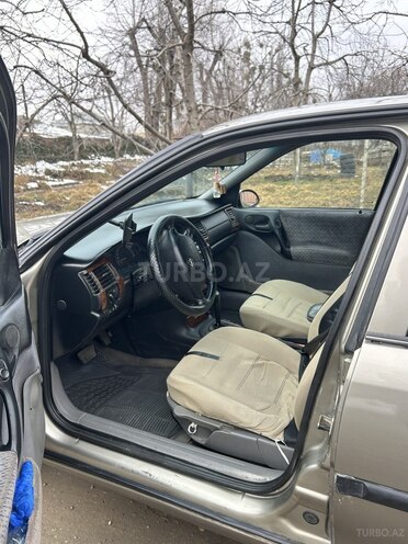 Opel Vectra 1996, 295,000 km - 1.8 l - Quba
