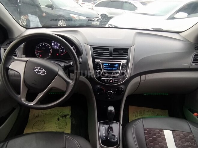 Hyundai Accent 2015, 225,746 km - 1.6 l - Bakı