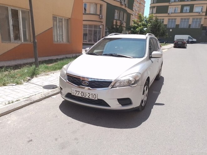 Kia Ceed 2009, 267,680 km - 1.4 l - Bakı
